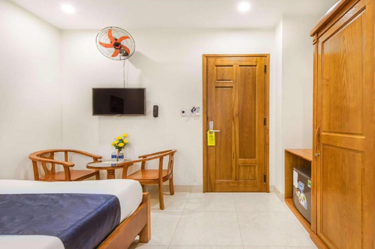 Lucky Ruby Hotel Da Nang Bagian luar foto